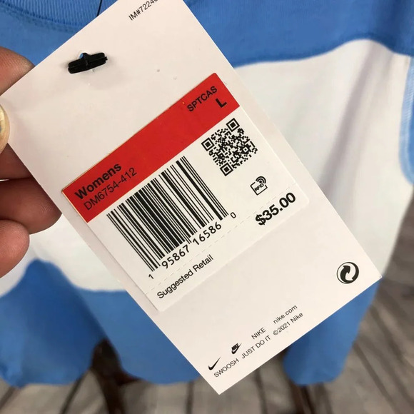 NWT ladies Nike tank top size large workout activewear - Picture 3 of 5